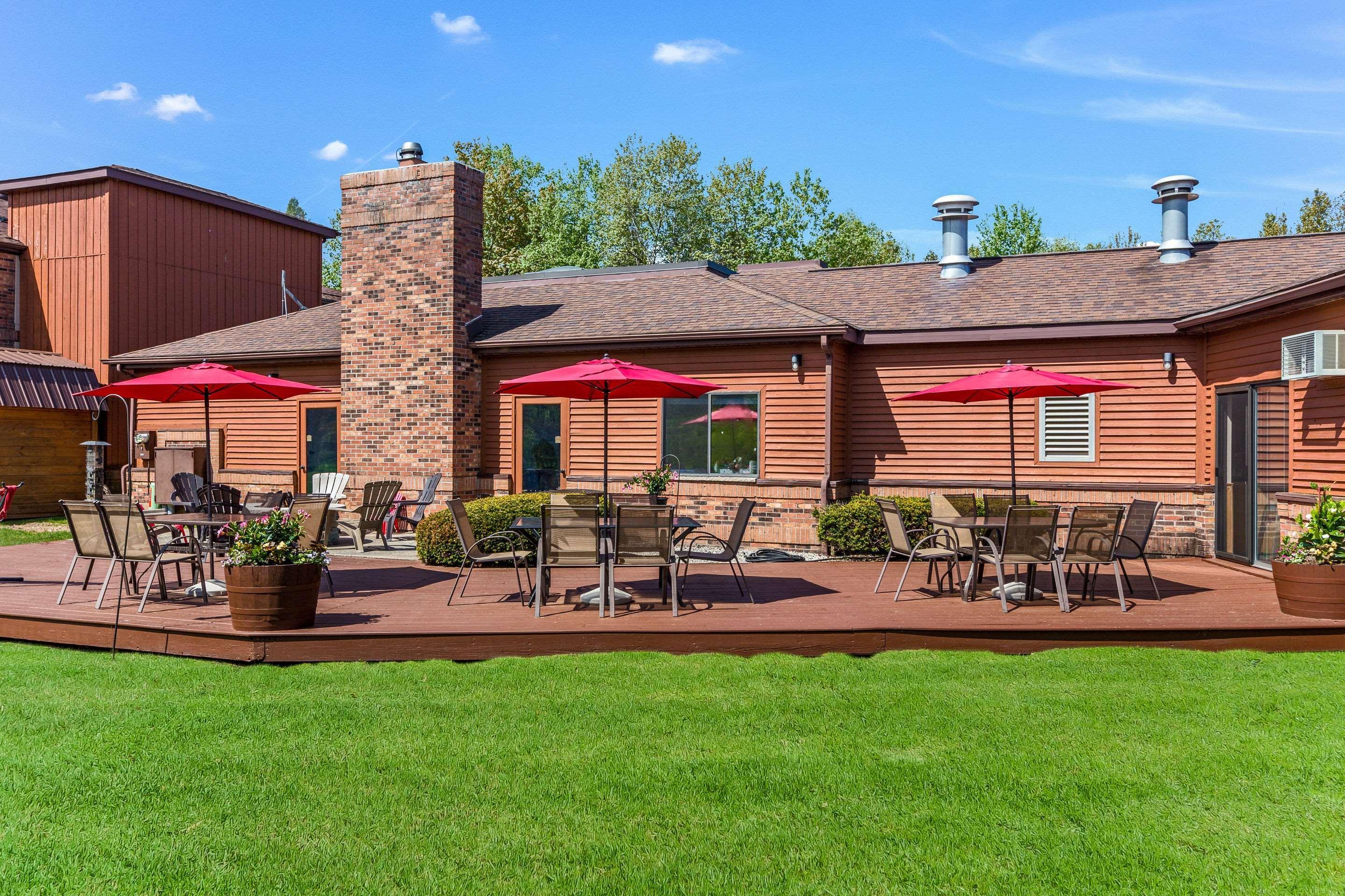 Quality Inn Petoskey-Harbor Springs Экстерьер фото