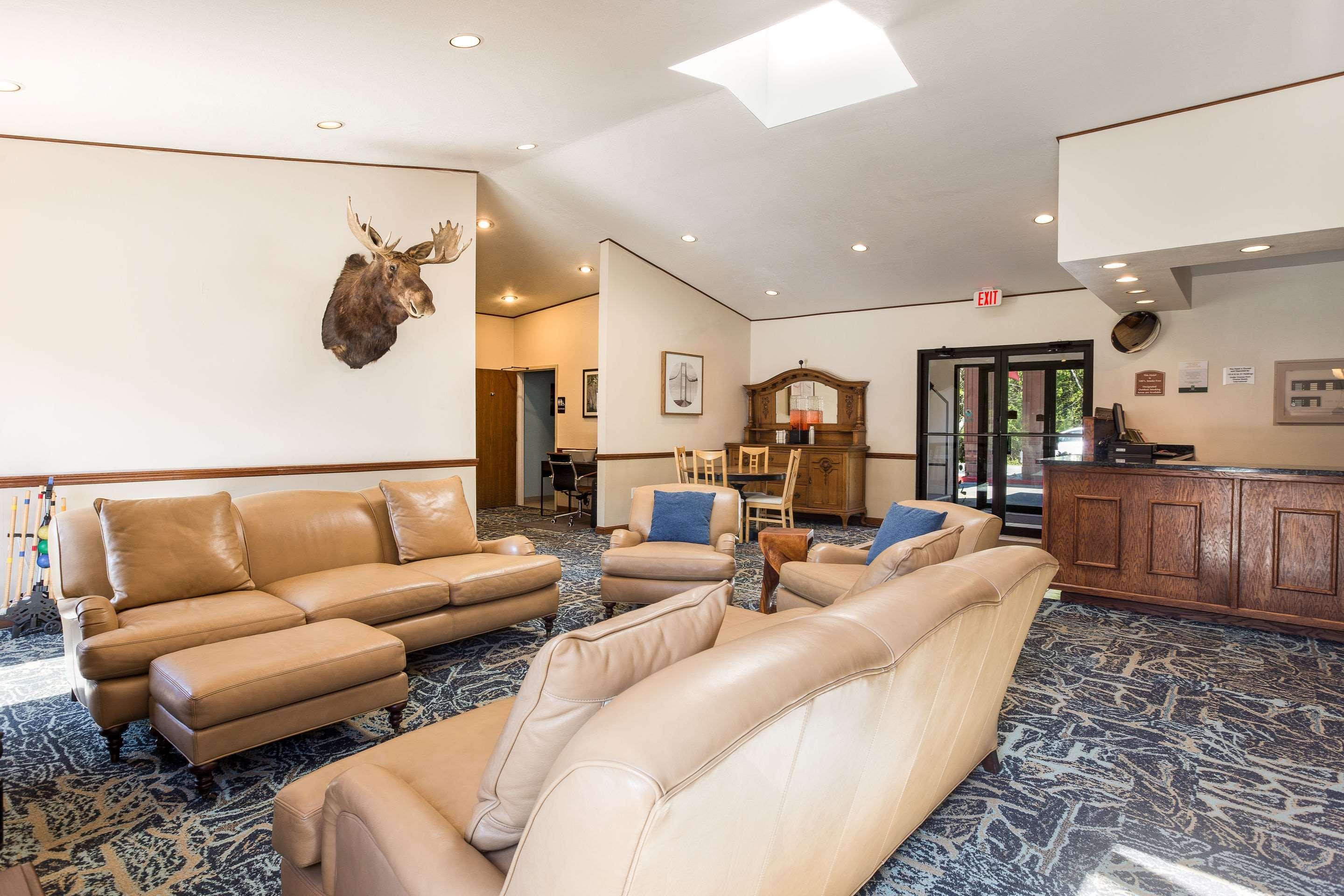 Quality Inn Petoskey-Harbor Springs Экстерьер фото