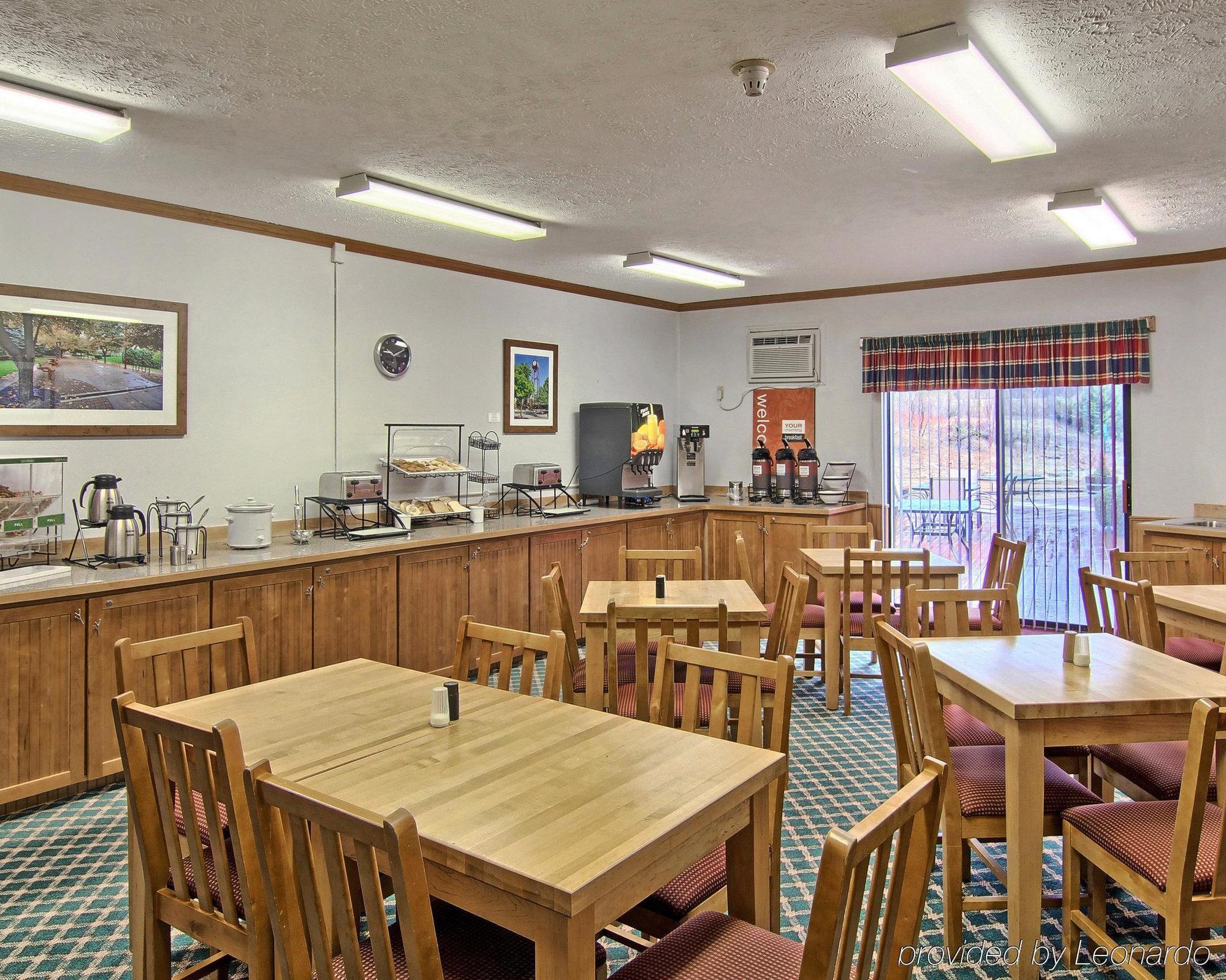 Quality Inn Petoskey-Harbor Springs Экстерьер фото